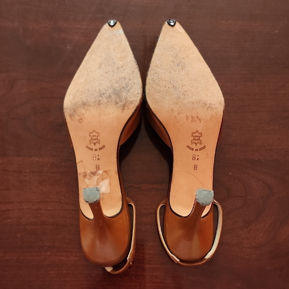 Isaac Mizrahi faux animal/ leather sling back pointed toe heels (3.5 inch heels) - Picture 7 of 8